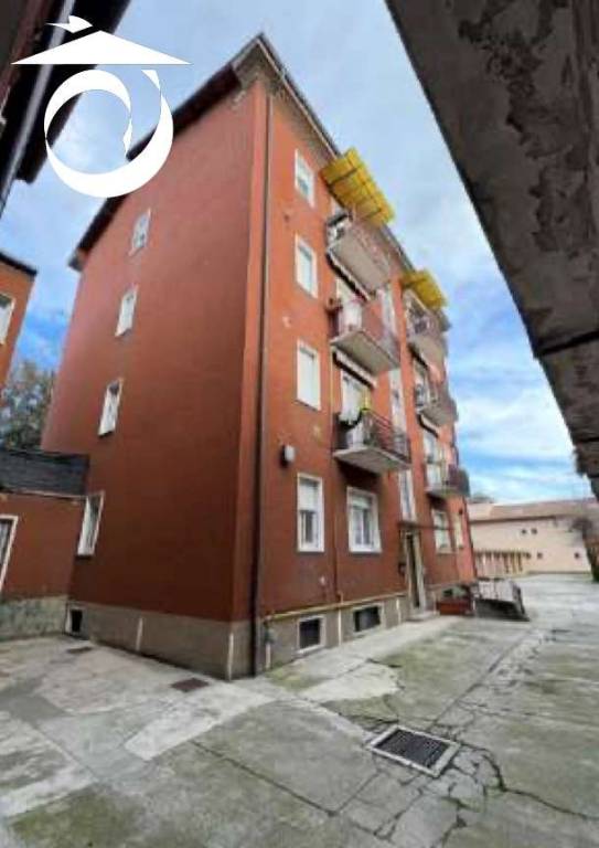 appartamento in vendita ad Usmate Velate