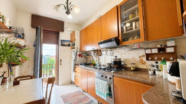 appartamento in vendita ad Usmate Velate