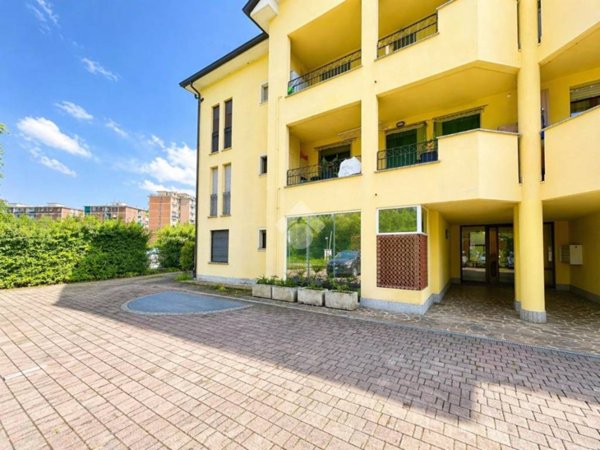 appartamento in vendita ad Usmate Velate