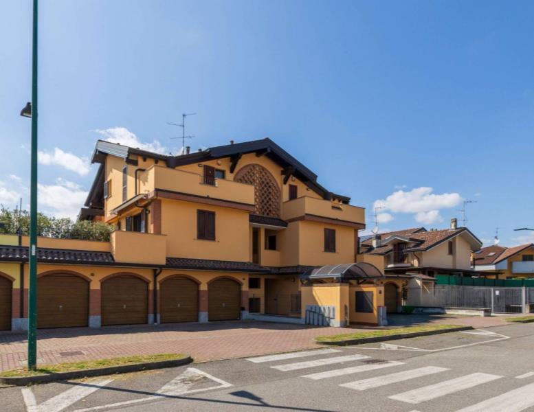 appartamento in vendita ad Usmate Velate