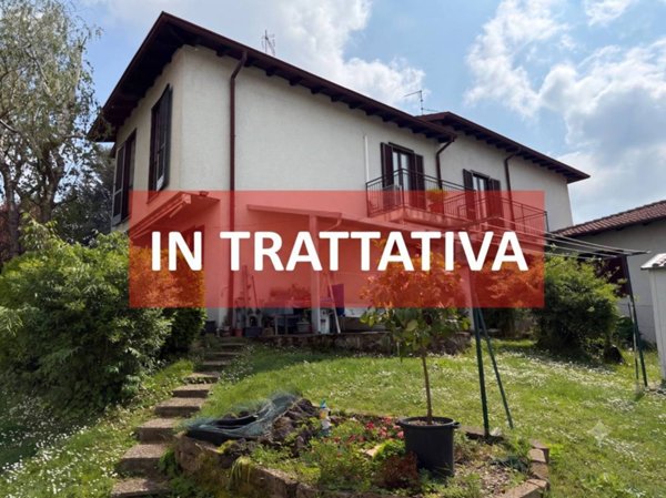 casa indipendente in vendita ad Usmate Velate in zona San Luigi