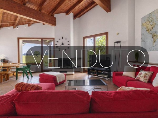 casa indipendente in vendita ad Usmate Velate