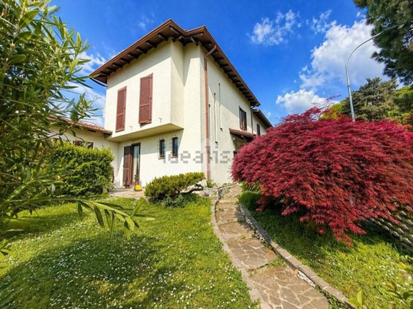 appartamento in vendita ad Usmate Velate
