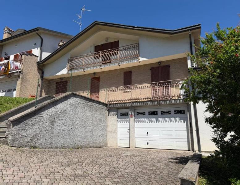 casa indipendente in vendita ad Usmate Velate