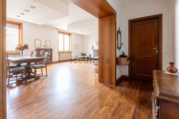 appartamento in vendita ad Usmate Velate