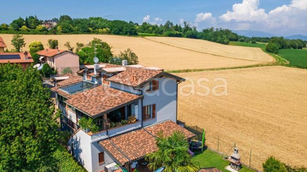 appartamento in vendita ad Usmate Velate in zona Dosso