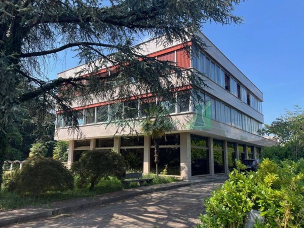 appartamento in vendita ad Usmate Velate in zona Imparì