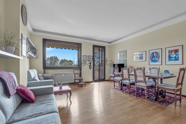 appartamento in vendita ad Usmate Velate