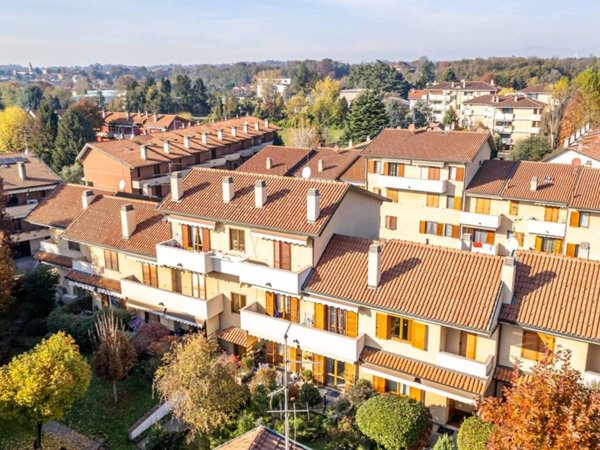 appartamento in vendita ad Usmate Velate