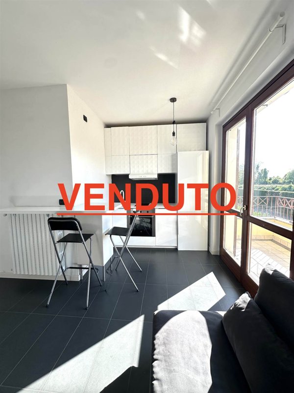 appartamento in vendita ad Usmate Velate in zona Bettolino