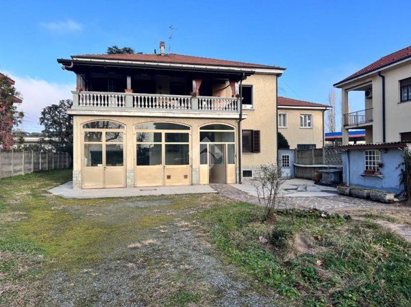 casa indipendente in vendita a Varedo