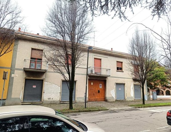 intera palazzina in vendita a Varedo