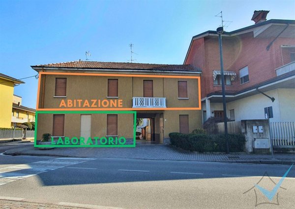appartamento in vendita a Varedo