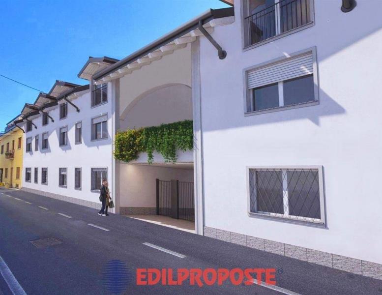 appartamento in vendita a Varedo