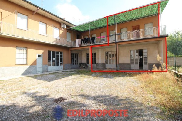 casa indipendente in vendita a Varedo
