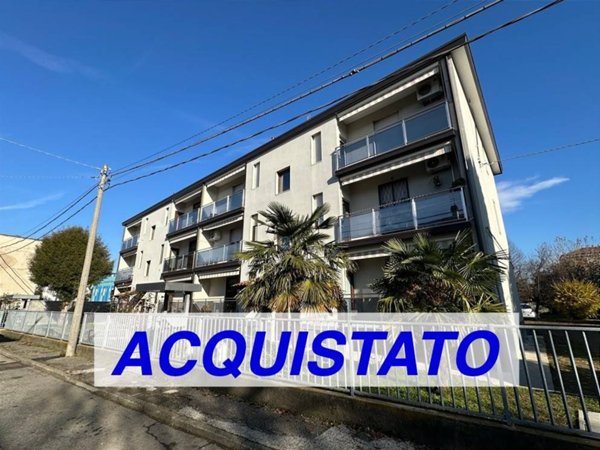 appartamento in vendita a Varedo