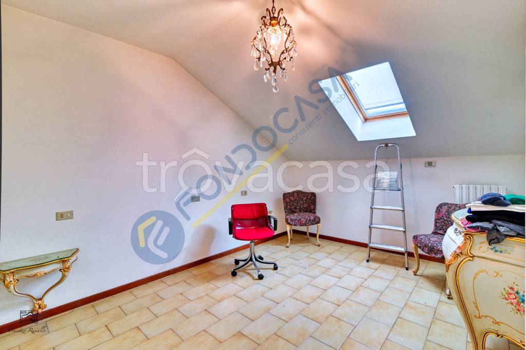 appartamento in vendita a Varedo