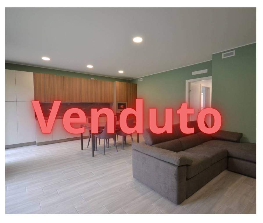 appartamento in vendita a Varedo