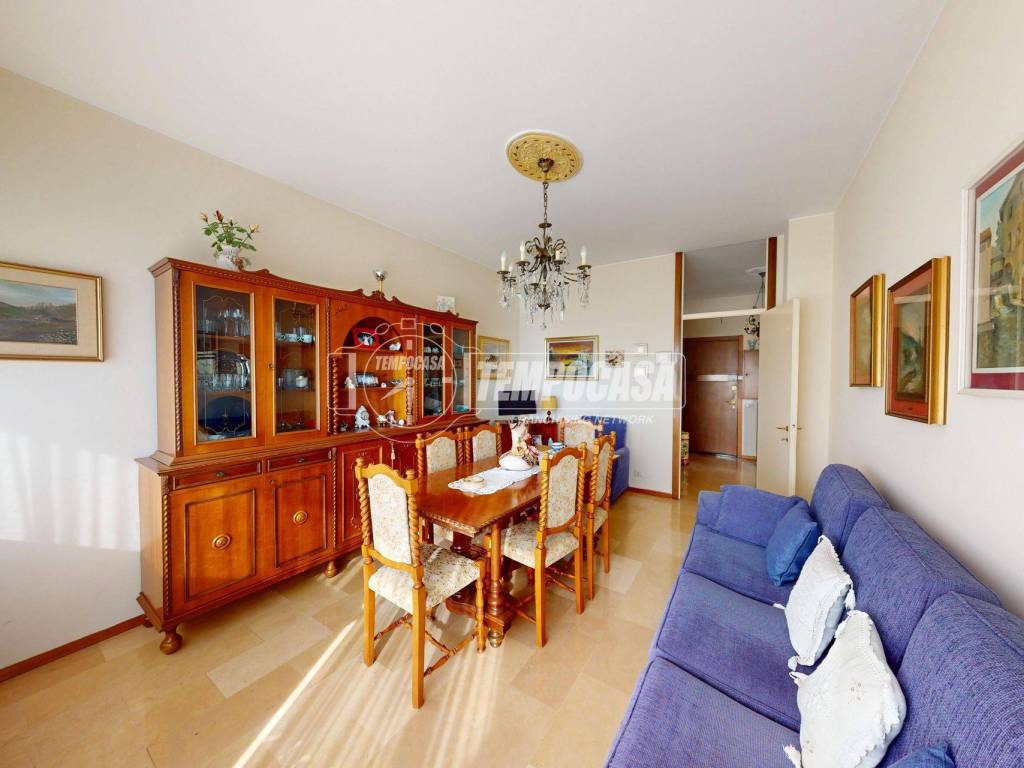 appartamento in vendita a Varedo