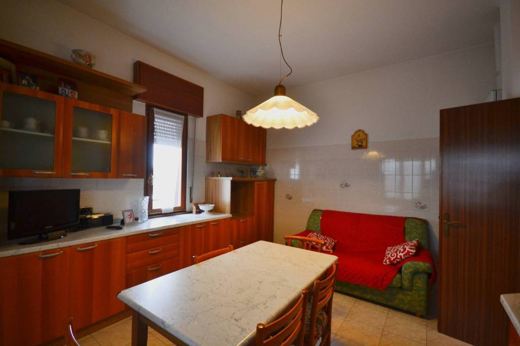 appartamento in vendita a Varedo