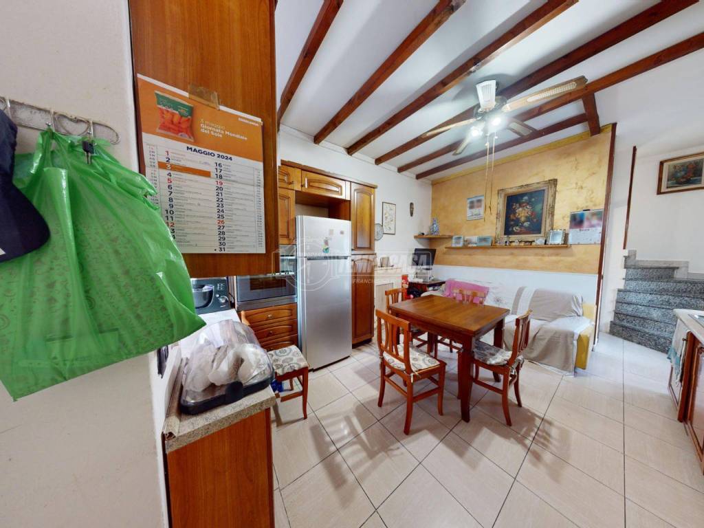 appartamento in vendita a Varedo