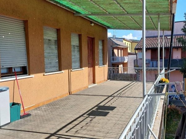 casa indipendente in vendita a Varedo