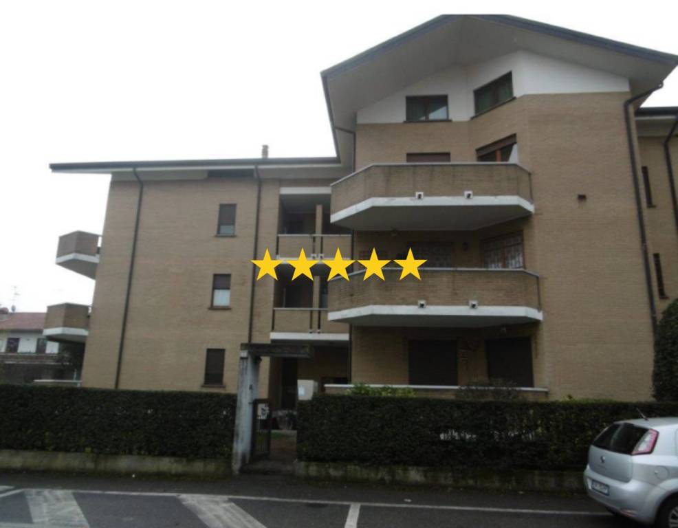 appartamento in vendita a Varedo