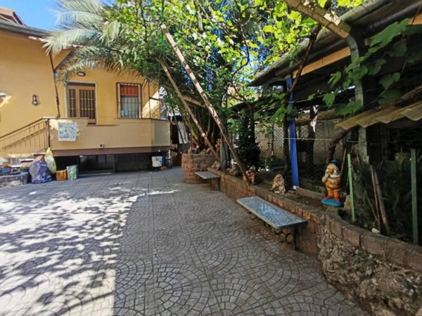 appartamento in vendita a Varedo