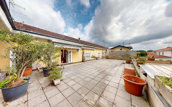 appartamento in vendita a Varedo