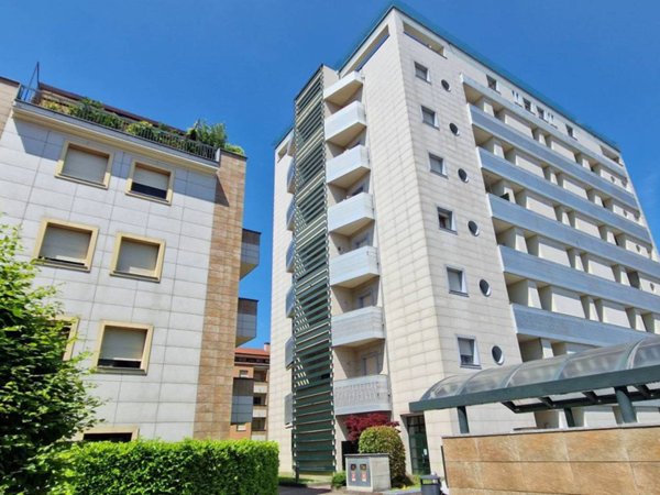 appartamento in vendita a Varedo