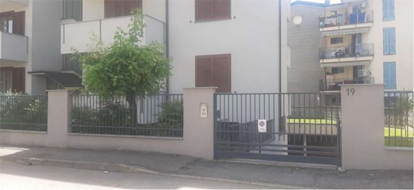 locale di sgombero in vendita a Varedo