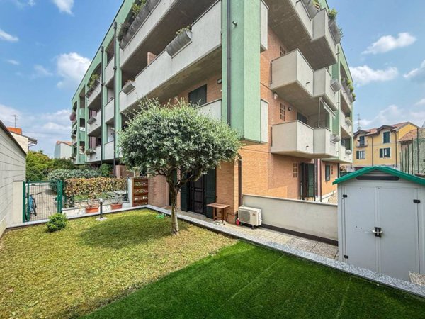 appartamento in vendita a Varedo