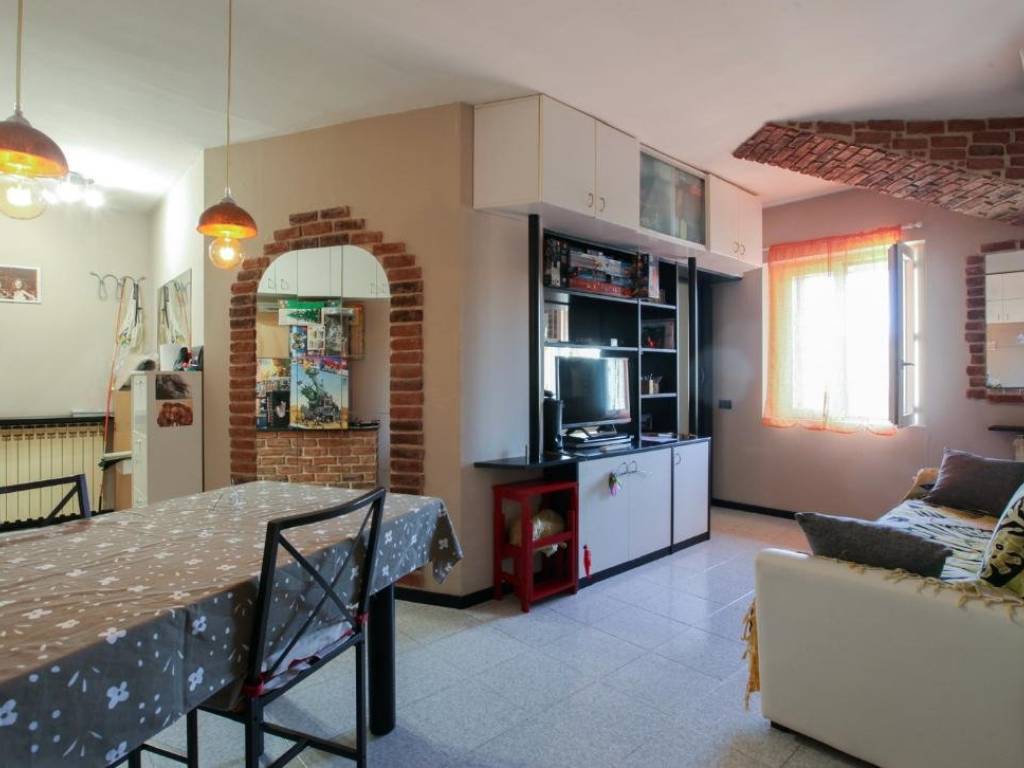 appartamento in vendita a Varedo