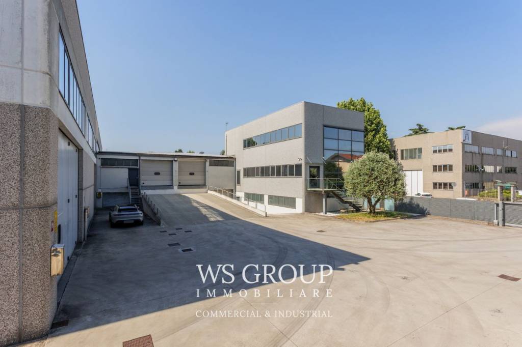 loft in vendita a Varedo