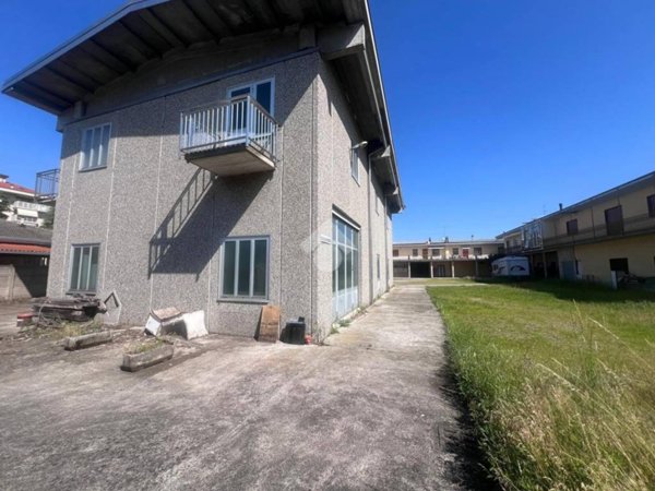 casa indipendente in vendita a Varedo