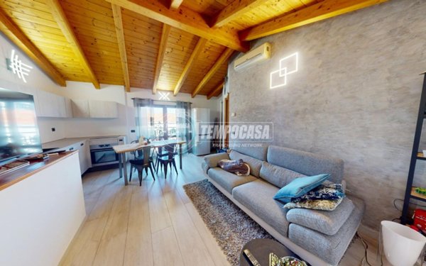 appartamento in vendita a Varedo