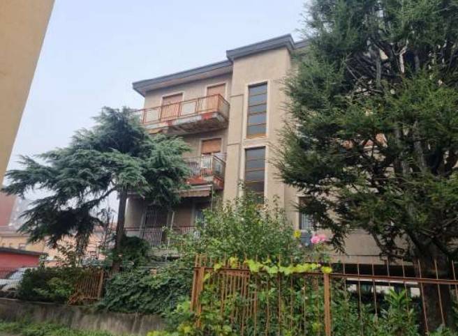 appartamento in vendita a Varedo