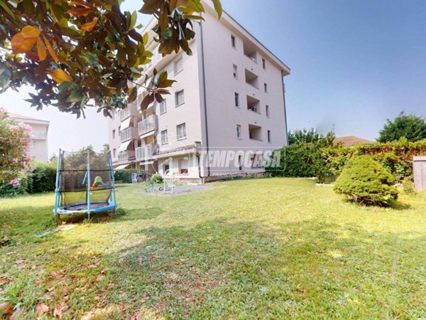 appartamento in vendita a Varedo