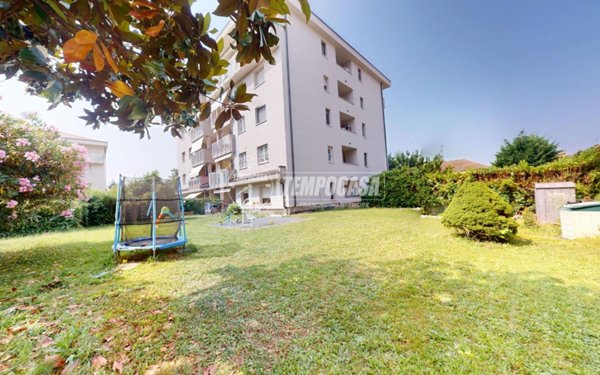 appartamento in vendita a Varedo