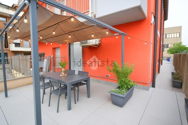 appartamento in vendita a Varedo in zona Valera