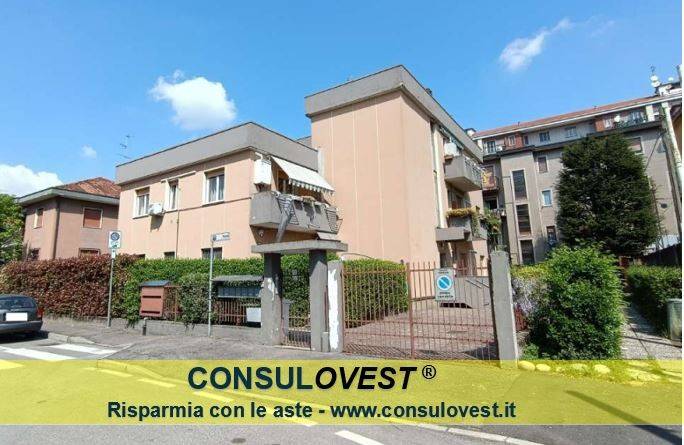 appartamento in vendita a Varedo