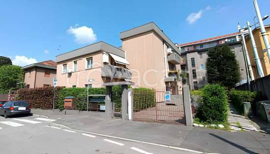 appartamento in vendita a Varedo