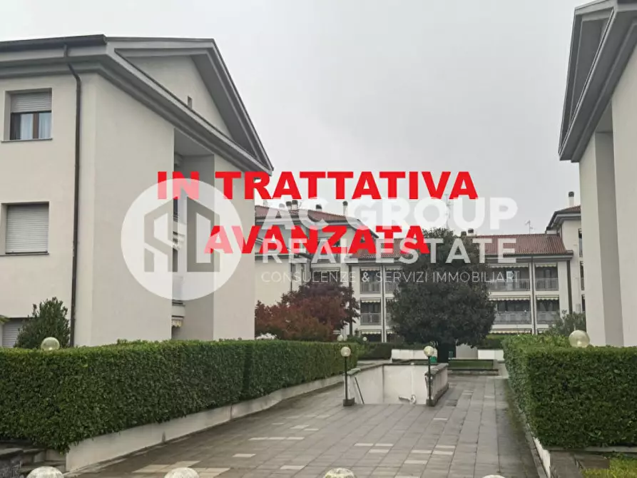 appartamento in vendita a Varedo in zona Valera
