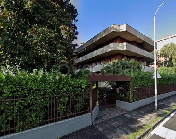 appartamento in vendita a Varedo