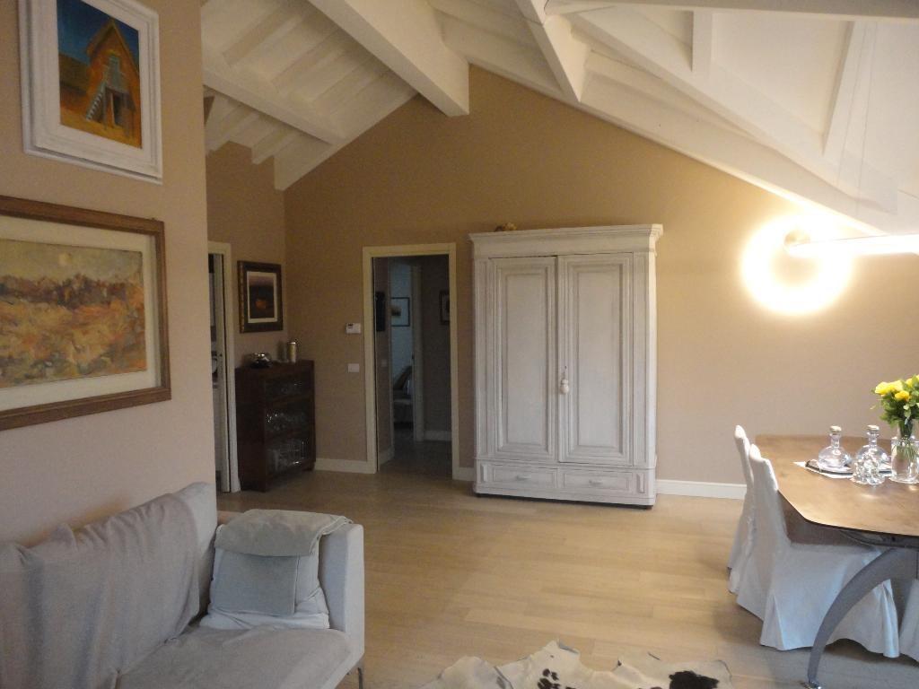 appartamento in vendita a Varedo