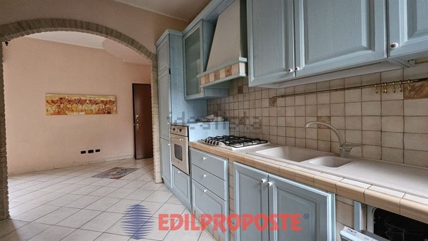 appartamento in vendita a Varedo in zona Valera