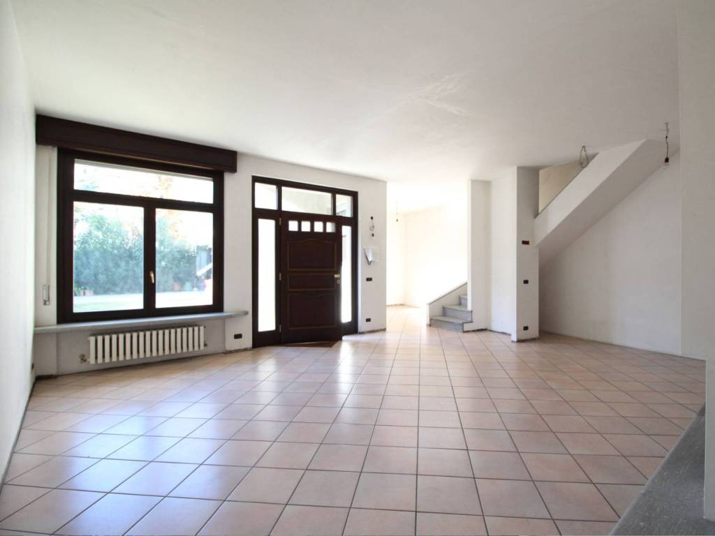 casa indipendente in vendita a Varedo