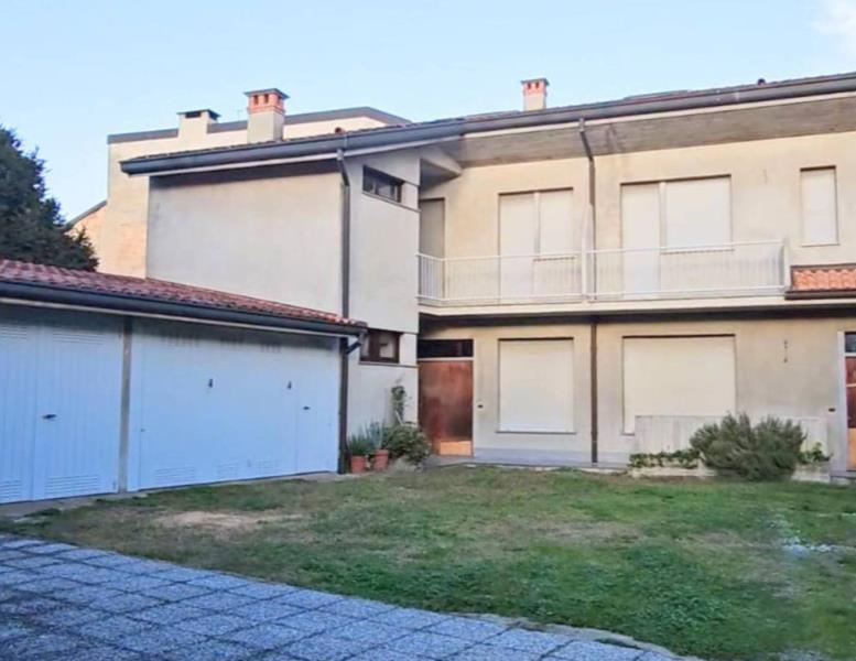 casa indipendente in vendita a Varedo