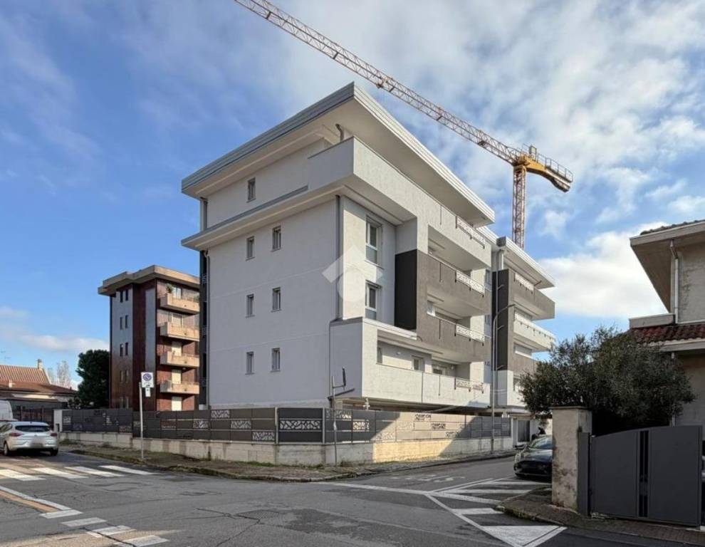 appartamento in vendita a Varedo