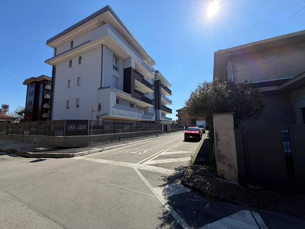 appartamento in vendita a Varedo